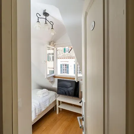 Casa de hóspedes Lumin 3*